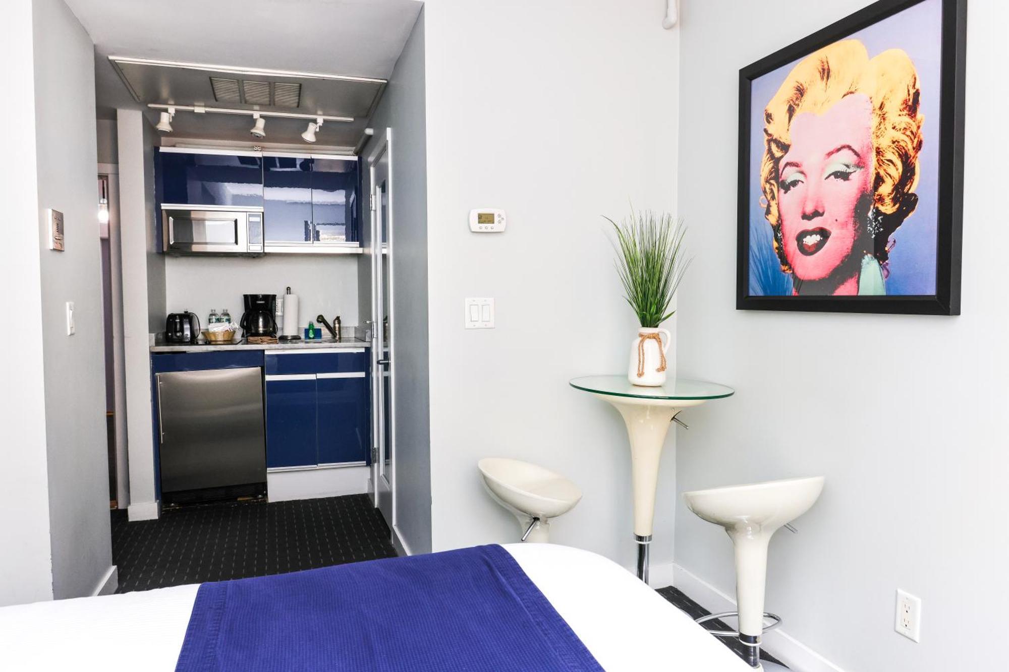 Cozy Newbury Street Studio, #5 Бостон Экстерьер фото